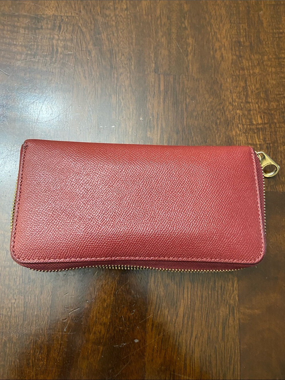 Coach Saffiano Leather Zip Wallet in Burgundy with Gold Logo - Picture 2 of 4